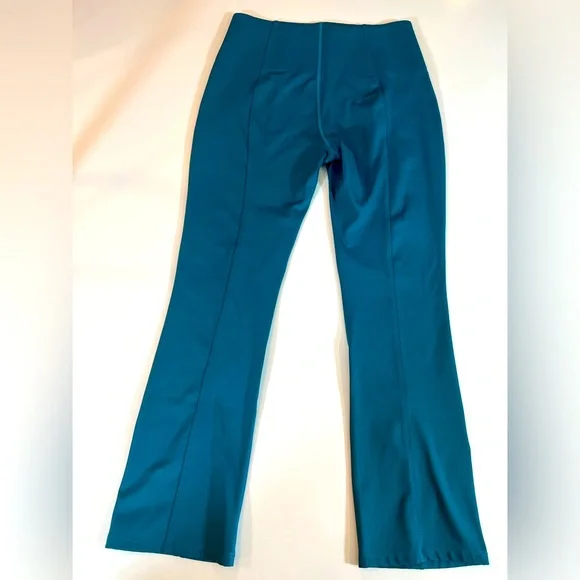 Halara ultra High-Waisted teal Pants/leggings 
Size large - Picture 5 of 5